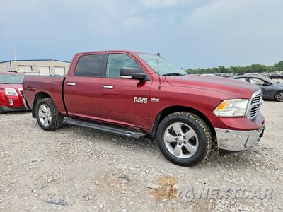 Czwarte zdjęcie samochodu z boku: 2018 RAM 1500 SLT VIN:3C6RR7LT5JG266145 - miniatura