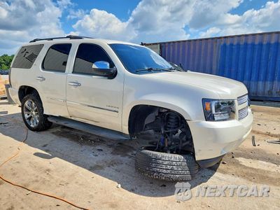 Czwarte zdjęcie samochodu z boku: 2014 CHEVROLET TAHOE K1500 LTZ VIN:1GNSKCE03ER141555 - miniatura