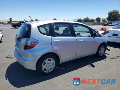 Trzecie zdjęcie samochodu z tyłu: 2013 HONDA FIT VIN:JHMGE8H39DC077644 - miniatura