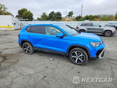Czwarte zdjęcie samochodu z boku: 2025 VOLKSWAGEN TAOS SEL VIN:3VV4C7B2XSM090288 - miniatura