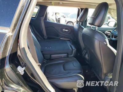 Zdjęcie 10 z 12 samochodu: 2017 JEEP CHEROKEE LATITUDE VIN:1C4PJMCS9HW588697 - miniatura