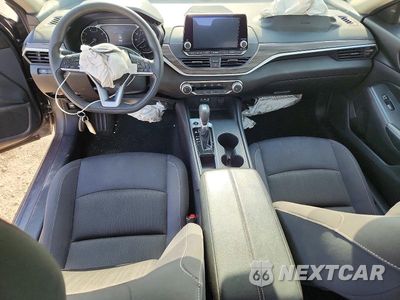 Zdjęcie 8 z 12 samochodu: 2025 NISSAN ALTIMA SV VIN:1N4BL4DV0SN335316 - miniatura