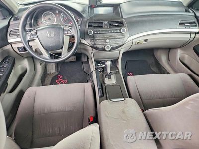 Zdjęcie 8 z 13 samochodu: 2011 HONDA ACCORD LXP VIN:1HGCP2F41BA112688 - miniatura