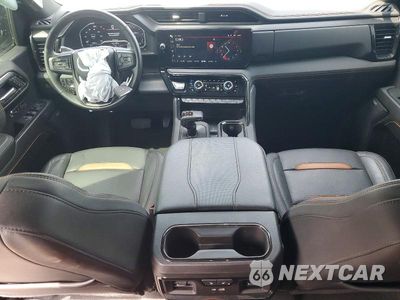Zdjęcie 8 z 12 samochodu: 2024 GMC SIERRA K1500 AT4 VIN:1GTUUEE83RZ275081 - miniatura