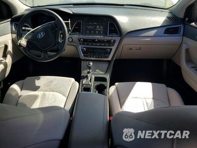 Zdjęcie 8 z 12 samochodu: 2017 HYUNDAI SONATA HYBRID SE VIN:KMHE24L16HA055596 - miniatura