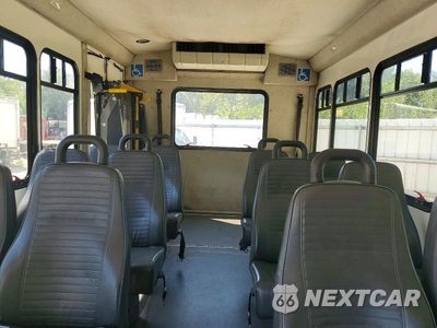 Zdjęcie 6 z 10 samochodu: 2016 FORD ECONOLINE E350 SUPER DUTY CUTAWAY VAN VIN:1FDEE3FL3GDC19088 - miniatura