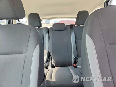 Zdjęcie 10 z 13 samochodu: 2014 FORD ESCAPE S VIN:1FMCU0F78EUD79363 - miniatura