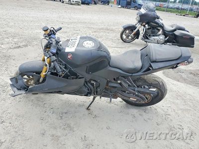 Trzecie zdjęcie samochodu z tyłu: 2014 HONDA CBR600 RR VIN:JH2PC4001EK700089 - miniatura