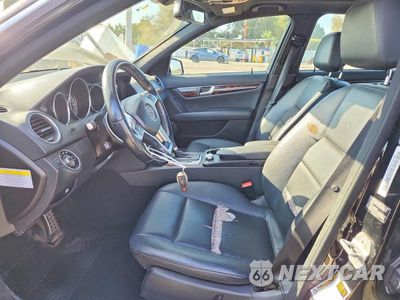 Zdjęcie 7 z 13 samochodu: 2014 MERCEDES-BENZ C 250 VIN:WDDGF4HB1ER311133 - miniatura