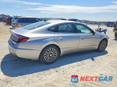 Trzecie zdjęcie samochodu z tyłu: 2021 HYUNDAI SONATA HYBRID SEL VIN:KMHL34JJ8MA027154 - miniatura