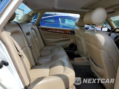 Zdjęcie 10 z 12 samochodu: 1998 JAGUAR XJ8 L VIN:SAJHX624XWC847425 - miniatura