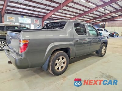Trzecie zdjęcie samochodu z tyłu: 2008 HONDA RIDGELINE RTS VIN:2HJYK16448H503966 - miniatura