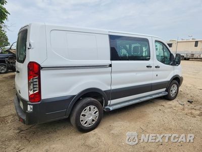 Trzecie zdjęcie samochodu z tyłu: 2019 FORD TRANSIT DELIVERY VAN VIN:1FTYR1YMXKKB52302 - miniatura