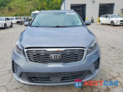 Piąte zdjęcie samochodu w środku: 2020 KIA SORENTO LX VIN:5XYPGDA31LG652456 - miniatura
