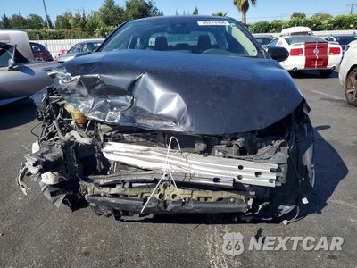 Piąte zdjęcie samochodu w środku: 2020 TOYOTA COROLLA LE VIN:5YFEPRAE9LP101595 - miniatura