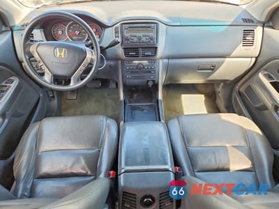 Zdjęcie 8 z 13 samochodu: 2008 HONDA PILOT SE VIN:5FNYF18368B032518 - miniatura