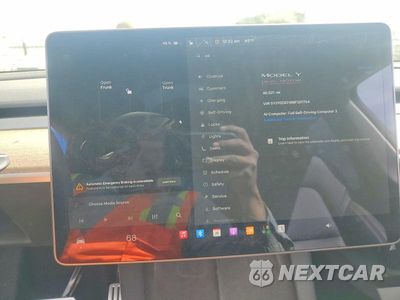 Zdjęcie 9 z 13 samochodu: 2021 TESLA MODEL Y VIN:5YJYGDEF6MF301754 - miniatura