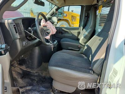 Zdjęcie 7 z 13 samochodu: 2018 GMC SAVANA G2500 VIN:1GTW7AFG8J1211460 - miniatura