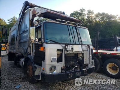 Czwarte zdjęcie samochodu z boku: 2018 AUTOCAR XPEDITOR REFUSE TRUCK VIN:5VCACDUF3JH224239 - miniatura
