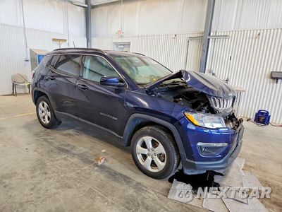 Czwarte zdjęcie samochodu z boku: 2021 JEEP COMPASS LATITUDE VIN:3C4NJDBB8MT509075 - miniatura