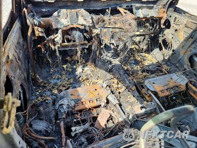 Zdjęcie 8 z 11 samochodu: 2020 TOYOTA CAMRY SE VIN:4T1G11AK7LU316070 - miniatura