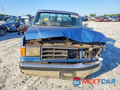 Piąte zdjęcie samochodu w środku: 1991 FORD F150 VIN:1FTDF15Y3MNA75630 - miniatura