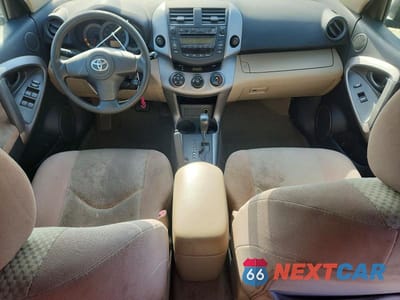 Zdjęcie 8 z 13 samochodu: 2006 TOYOTA RAV4 VIN:JTMZD33V866013234 - miniatura