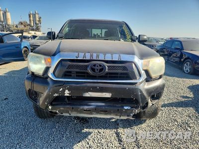 Piąte zdjęcie samochodu w środku: 2013 TOYOTA TACOMA DOUBLE CAB PRERUNNER LONG BED VIN:3TMKU4HN4DM034840 - miniatura