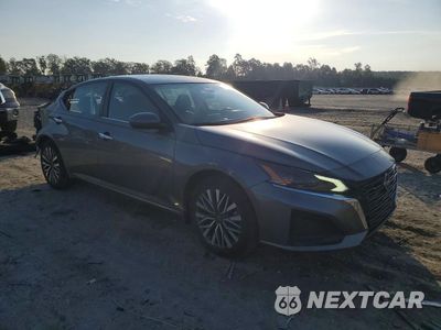 Czwarte zdjęcie samochodu z boku: 2023 NISSAN ALTIMA SV VIN:1N4BL4DV6PN409538 - miniatura