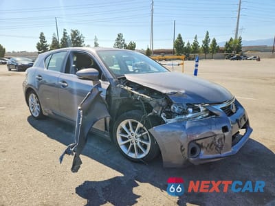 Czwarte zdjęcie samochodu z boku: 2013 LEXUS CT 200 VIN:JTHKD5BH5D2135951 - miniatura