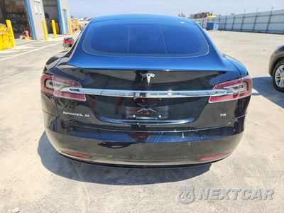 Zdjęcie 6 z 12 samochodu: 2016 TESLA MODEL S VIN:5YJSA1E16GF152907 - miniatura