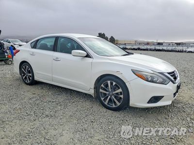 Czwarte zdjęcie samochodu z boku: 2016 NISSAN ALTIMA 2.5 SR VIN:1N4AL3AP6GC178258 - miniatura