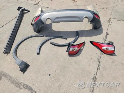 Zdjęcie 13 z 14 samochodu: 2018 FORD ESCAPE SE VIN:1FMCU9GD3JUB53640 - miniatura