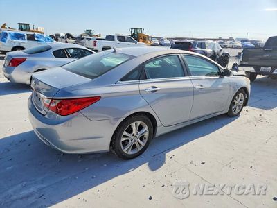 Trzecie zdjęcie samochodu z tyłu: 2011 HYUNDAI SONATA LIMITED VIN:5NPEC4AC8BH063771 - miniatura