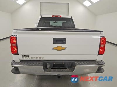 Zdjęcie 6 z 12 samochodu: 2017 CHEVROLET SILVERADO K1500 VIN:1GCUKNEC1HF182263 - miniatura