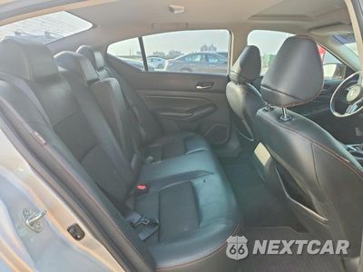 Zdjęcie 10 z 12 samochodu: 2019 NISSAN ALTIMA SR VIN:1N4BL4CV1KC159471 - miniatura