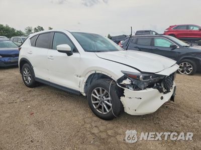 Czwarte zdjęcie samochodu z boku: 2022 MAZDA CX-5 PREFERRED VIN:JM3KFBCM8N0572529 - miniatura