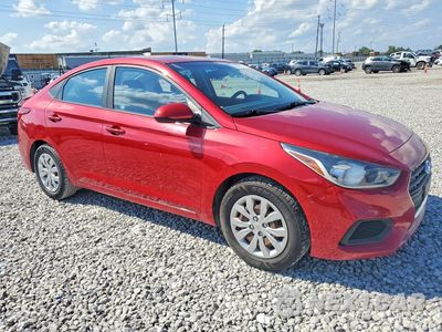 Czwarte zdjęcie samochodu z boku: 2018 HYUNDAI ACCENT SE VIN:3KPC24A35JE016601 - miniatura