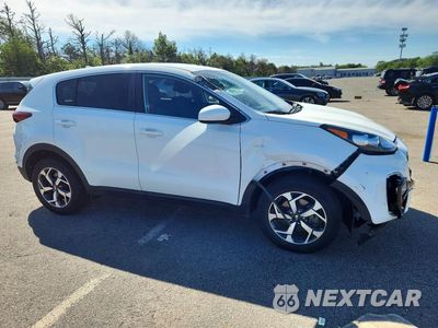 Czwarte zdjęcie samochodu z boku: 2021 KIA SPORTAGE LX VIN:KNDPMCAC6M7847728 - miniatura