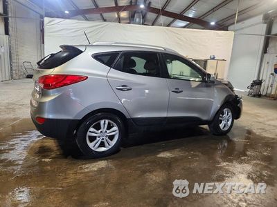 Trzecie zdjęcie samochodu z tyłu: 2013 HYUNDAI TUCSON GLS VIN:KM8JU3AC1DU755977 - miniatura