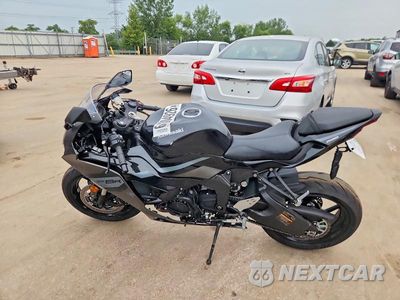 Trzecie zdjęcie samochodu z tyłu: 2026 KAWASAKI ZX636 K VIN:JKBZXJK12TA017031 - miniatura