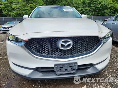 Piąte zdjęcie samochodu w środku: 2018 MAZDA CX-5 SPORT VIN:JM3KFABM2J1394939 - miniatura