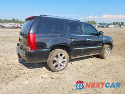 Trzecie zdjęcie samochodu z tyłu: 2008 CADILLAC ESCALADE LUXURY VIN:1GYFK63848R142636 - miniatura