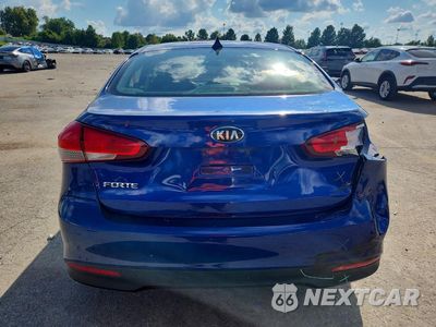 Zdjęcie 6 z 12 samochodu: 2017 KIA FORTE LX VIN:3KPFK4A79HE038613 - miniatura