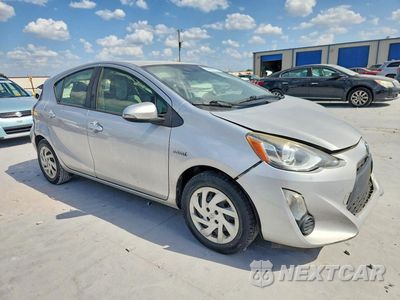 Czwarte zdjęcie samochodu z boku: 2015 TOYOTA PRIUS C ONE VIN:JTDKDTB30F1578186 - miniatura