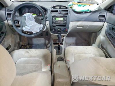 Zdjęcie 8 z 13 samochodu: 2005 KIA SPECTRA LX VIN:KNAFE121X55155881 - miniatura