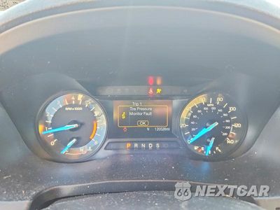 Zdjęcie 9 z 14 samochodu: 2017 FORD EXPLORER VIN:1FM5K7B81HGB58910 - miniatura