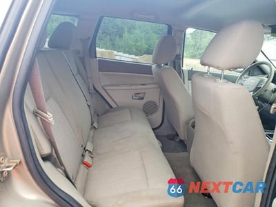 Zdjęcie 10 z 12 samochodu: 2005 JEEP GRAND CHEROKEE LAREDO VIN:1J4GR48K55C674937 - miniatura
