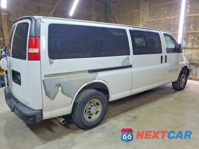 Trzecie zdjęcie samochodu z tyłu: 2008 CHEVROLET EXPRESS G3500 VIN:1GAHG39K681195170 - miniatura