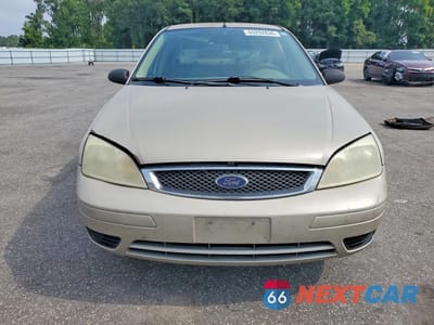 Piąte zdjęcie samochodu w środku: 2006 FORD FOCUS ZX4 VIN:1FAFP34N46W116276 - miniatura